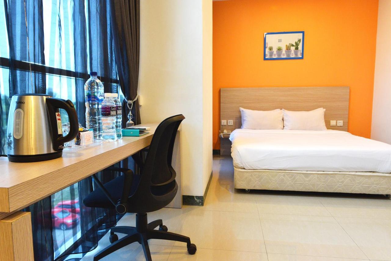 Fresh One Hotel Batam Экстерьер фото