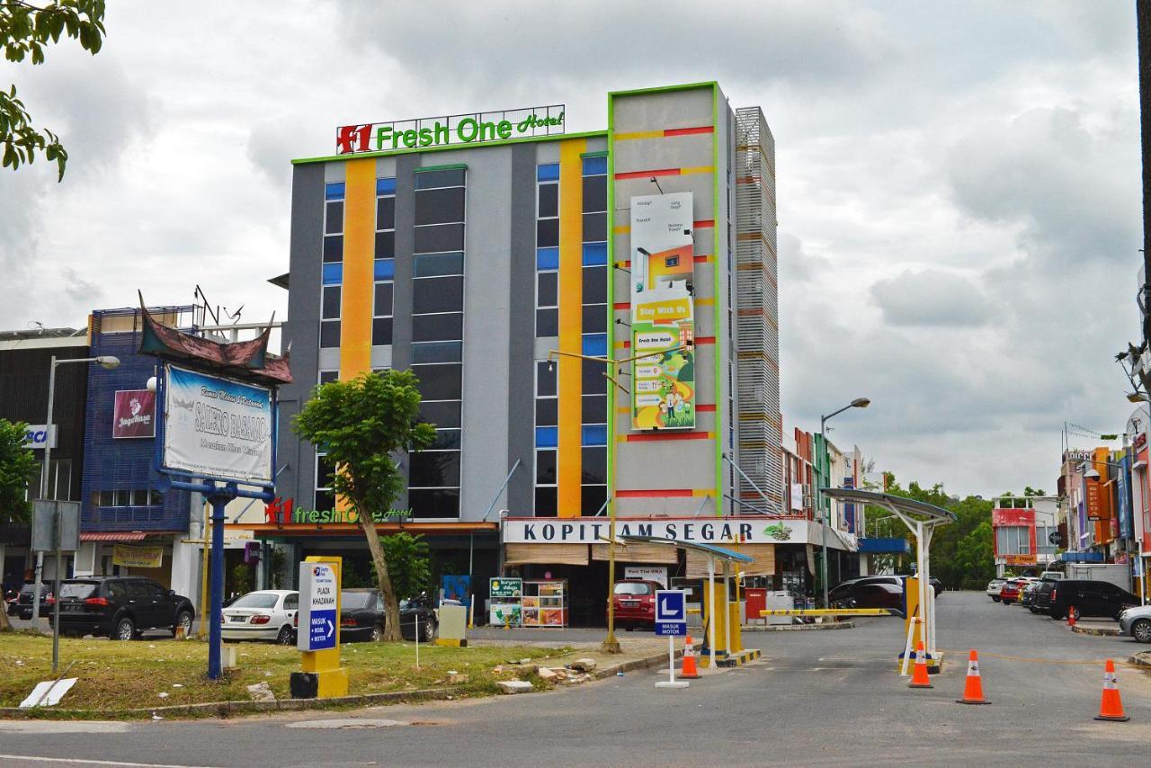 Fresh One Hotel Batam Экстерьер фото